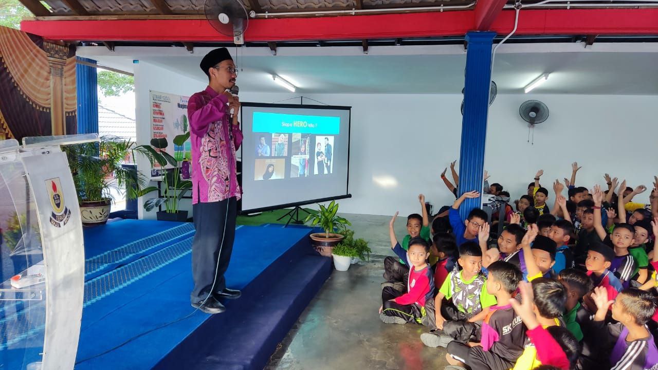 (2023) Turun Ke Sekolah Bertemu Guru & Pelajar